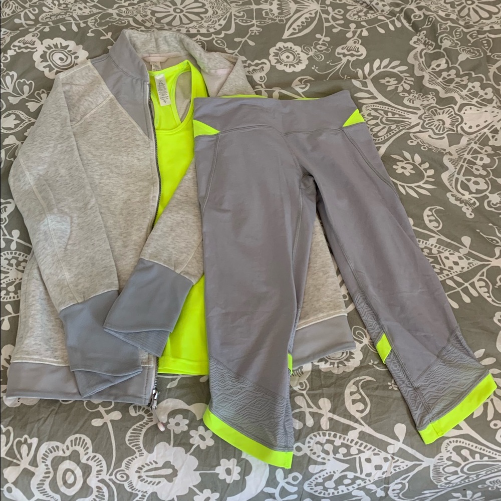 Lululemon girls Ivivva bundle!